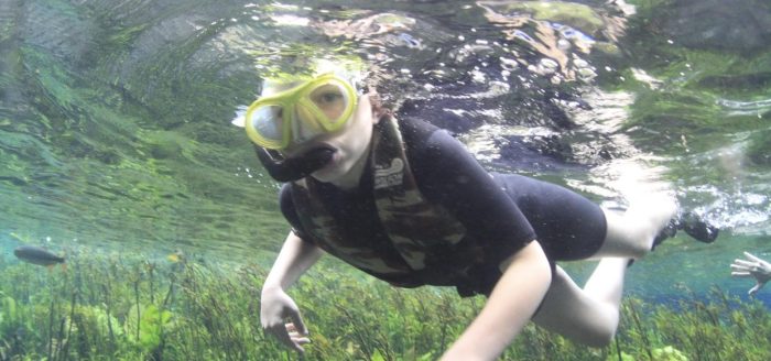 bonito-flutuacao-rio-cristalino